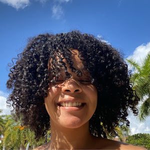 Meet your Posher, Wendy